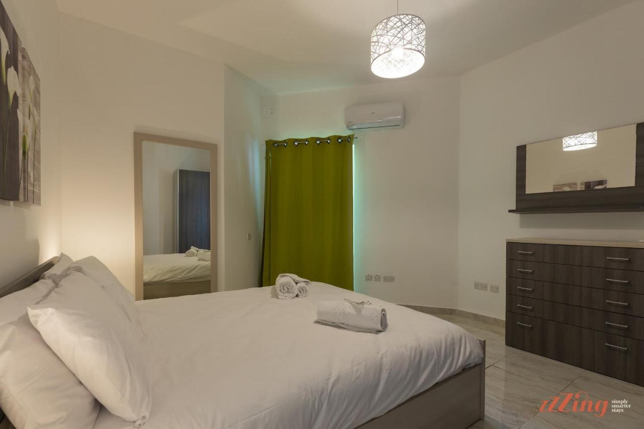 Appartement Sunny Penthouse Wterrace And Open Views à San Pawl il-Baħar Extérieur photo